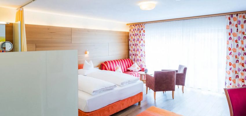 The tastefully furnished comfort suite, Hotel Walserberg